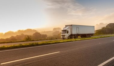 Transporte rodoviário no Brasil: entenda a importância da tecnologia para o sucesso do setor
